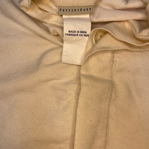 Pottery Barn Medallion Embroidered/Embellished Pillow Cover Coral 24 Inch - Picture 7 of 9